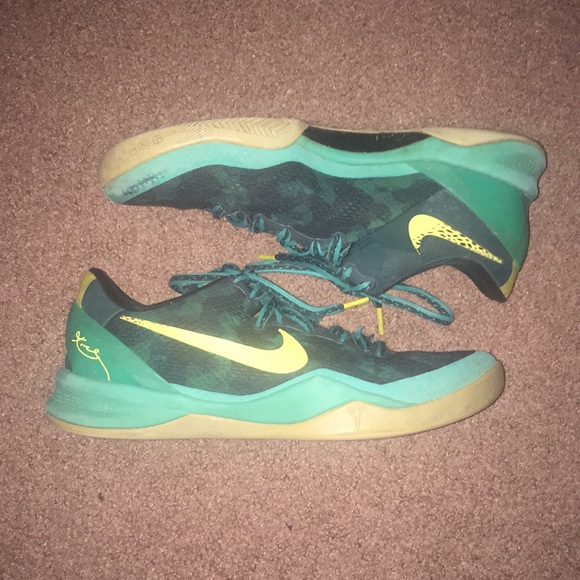 kobe 8 green and yellow